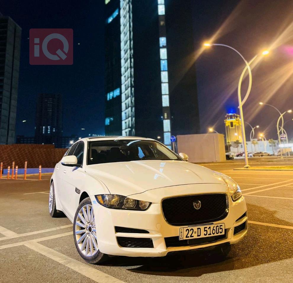 جاكوار XE